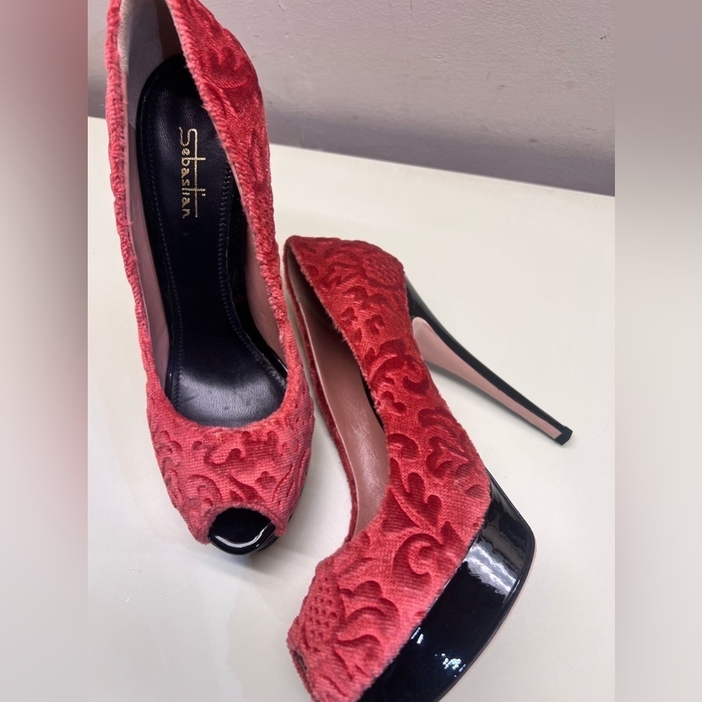 Sebastian Milano Made in Italy coral red Peep Toe leather velvet Heels